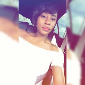 Meet your Posher, Lexie